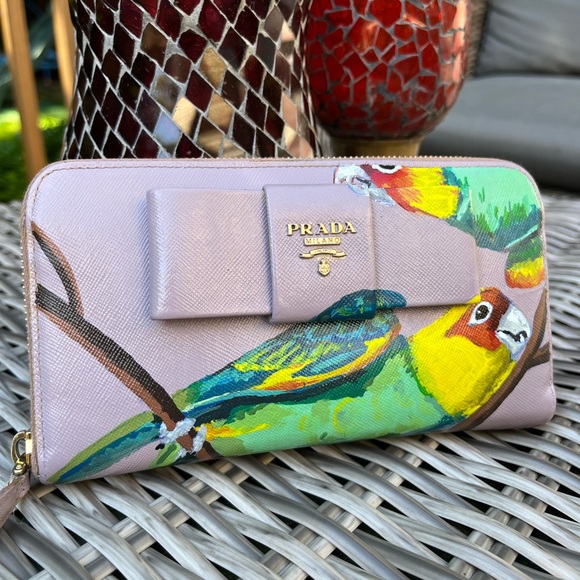 Hand painted Authentic Prada zip wallet - Picture 4 of 10